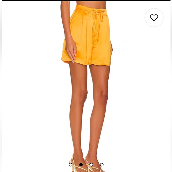 NWOT $188 Revolve Weekend Stories Caliope Short in Melon Orange Viscose small - Picture 4 of 8